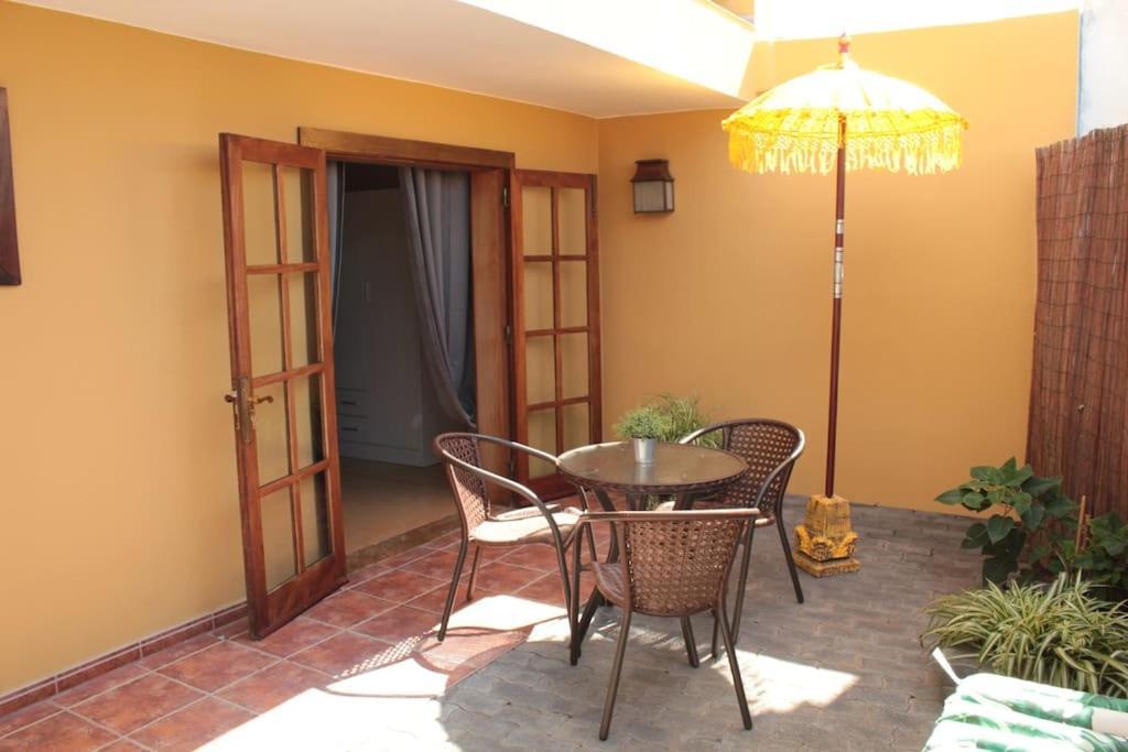 Vila Casa Con Piscina En El Centro Los Llanos De Aridane Exteriér fotografie